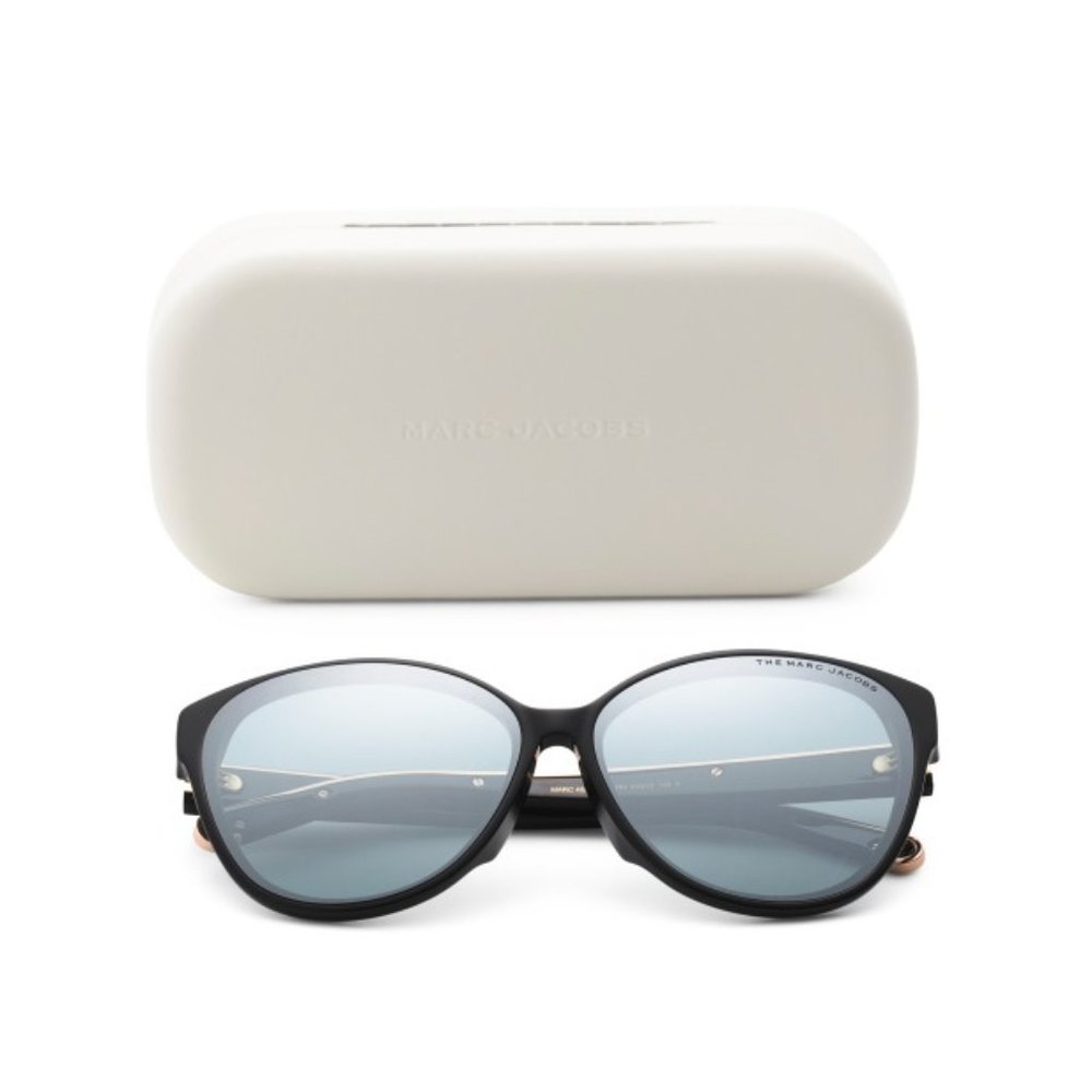 Marc Jacobs Cat eye frame style Sunglass